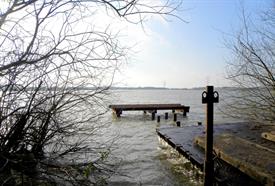 Foto impressie bouwfasen vissteiger Heeresmeer Feb 2012 (6)