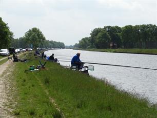 Gert van der Veen en Dick Kruise eerste winnaars Senioren en 55 Plus Wedstrijd