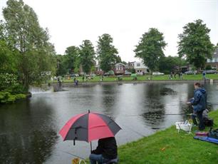 Jeugdactiviteiten op de Nationale Hengeldag in Veendam en Hoogezand-Sappemeer