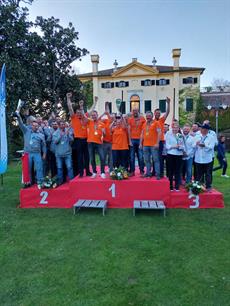 Wéér goud voor (Noord-)Nederlandse feedervissers op WK voor Clubteams in Italië